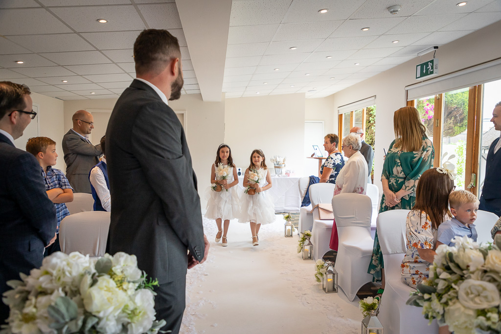 Mr & Mrs Linehan Mr & Mrs Linehan