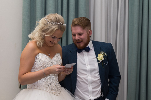 Mr & Mrs Morgan Mr & Mrs Morgan
