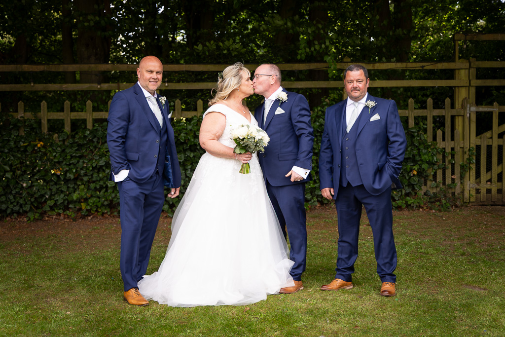 Mr & Mrs Flynn Mr & Mrs Flynn