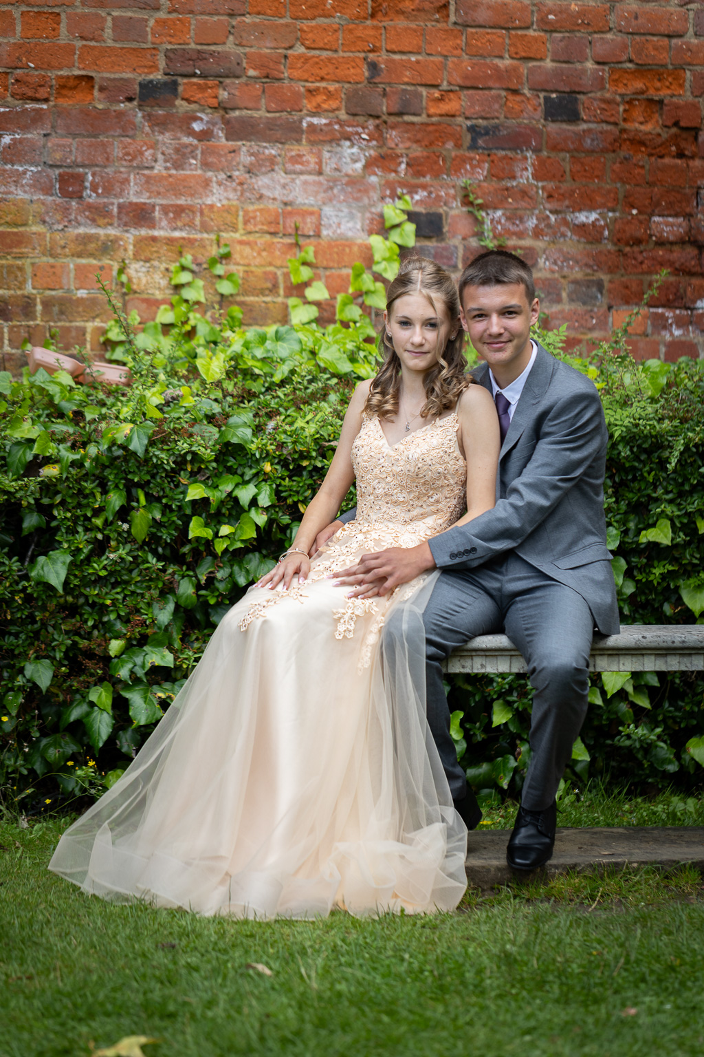 Mr & Mrs Hatch Mr & Mrs Hatch