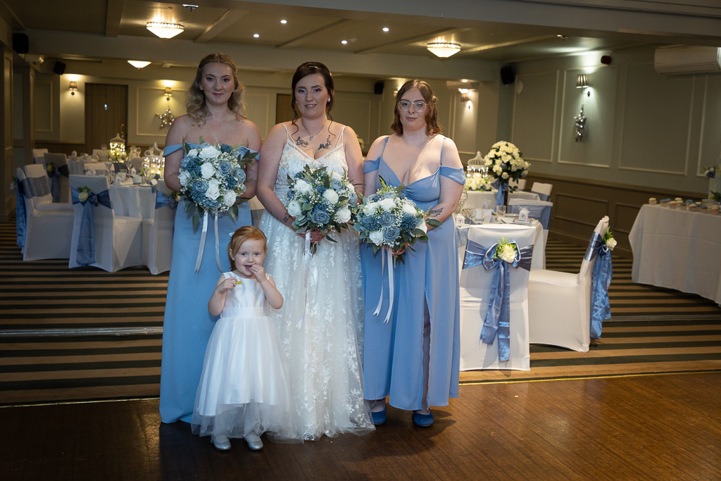 Mr & Mrs Pettit Mr & Mrs Pettit