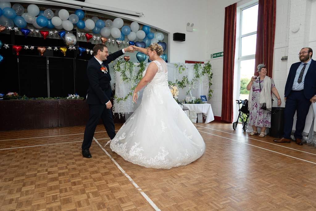 mr & Mrs Saxon Moody