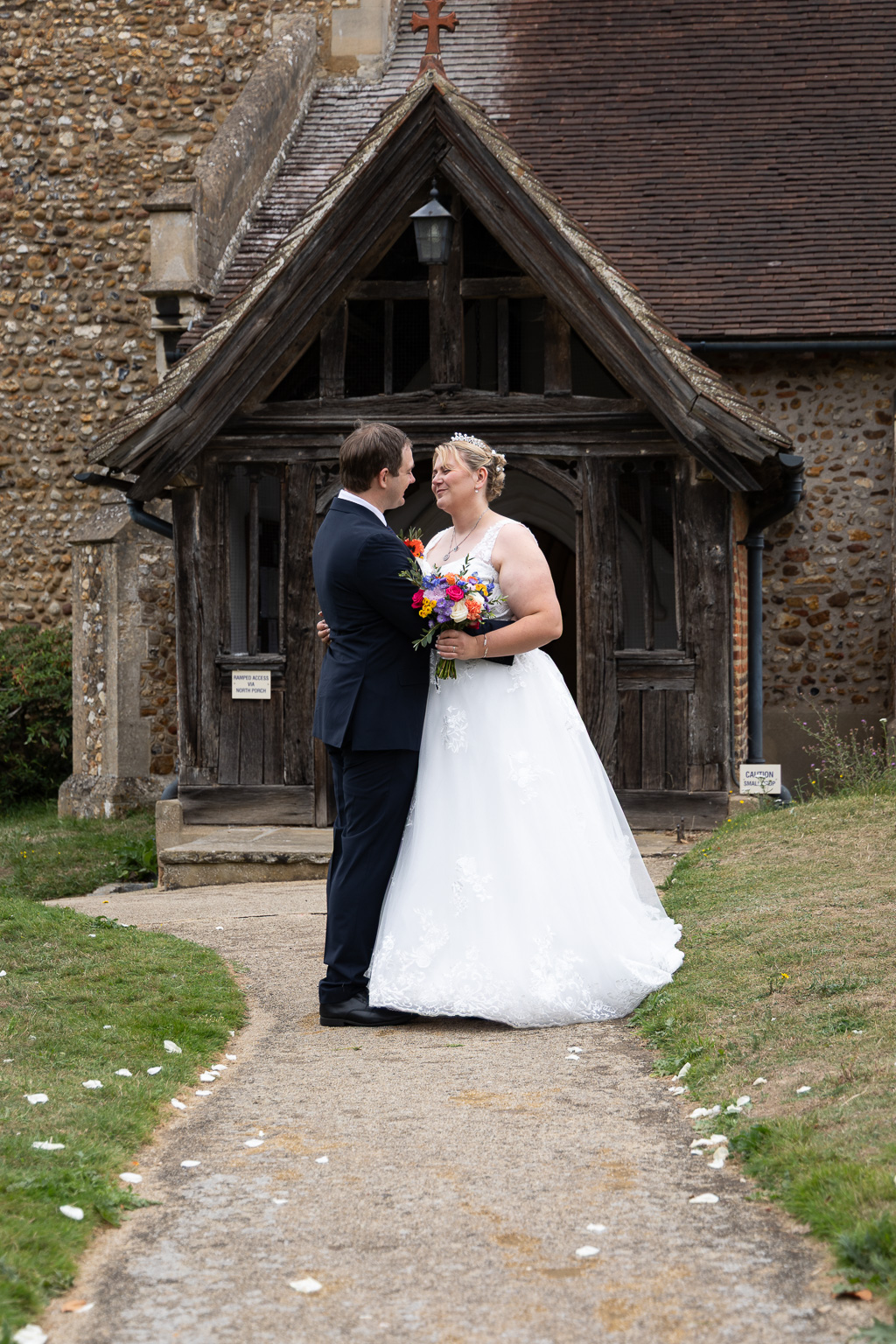 mr & Mrs Saxon Moody mr & Mrs Saxon Moody