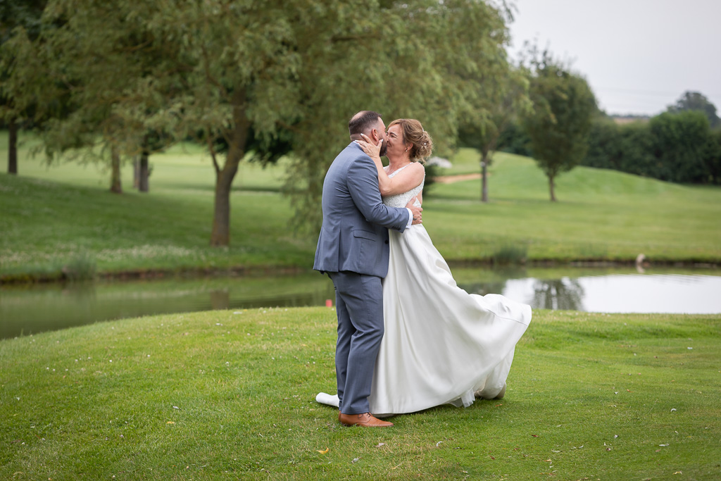 Mr & Mrs Russell Mr & Mrs Russell