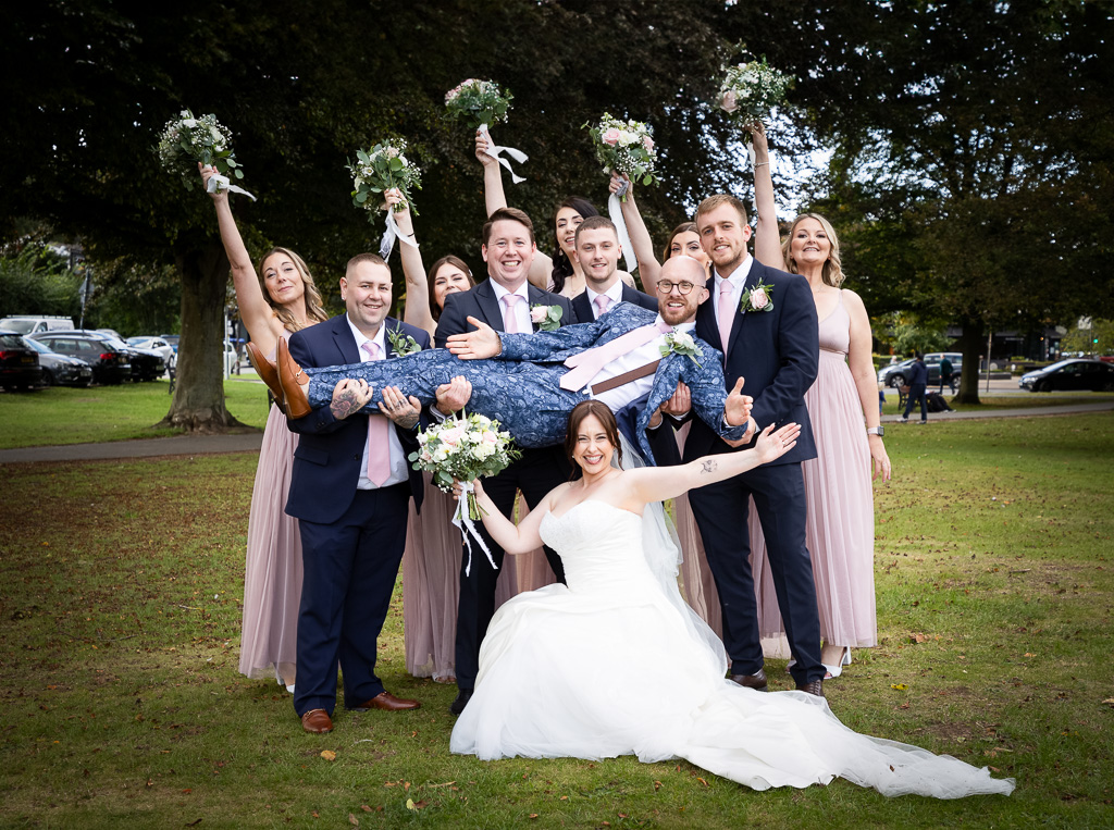 Mr & Mrs Wood Mr & Mrs Wood