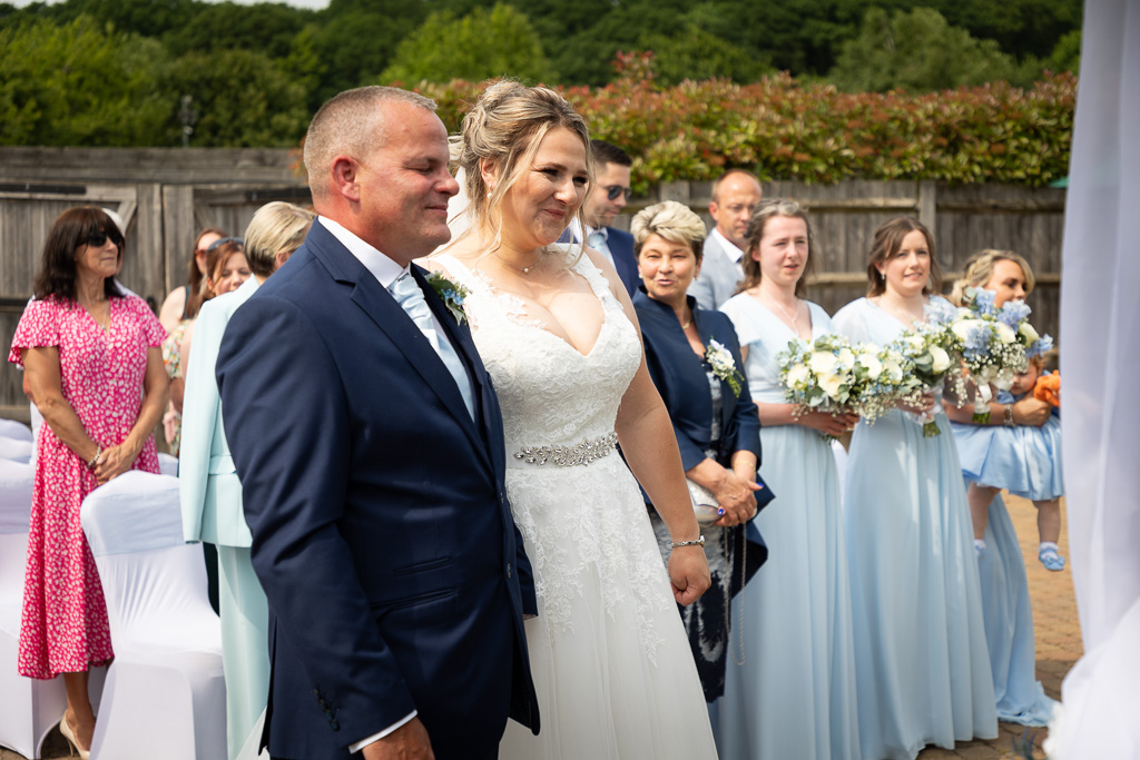 Mr & Mrs Yeomans Mr & Mrs Yeomans